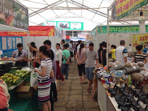 Hội chợ hàng Việt tại Hà Nội: Quy tụ nhiều sản phẩm Việt Nam chất lượng cao - Hình 1