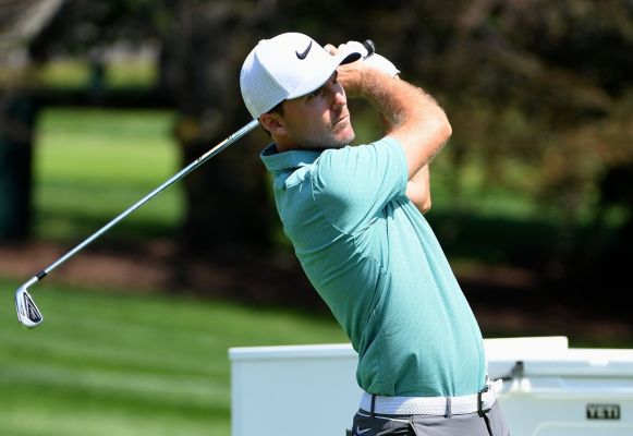 Vòng 1 Northern Trust: Henley dẫn đầu với 64 gậy