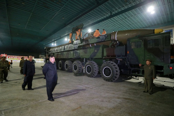 Triều Tiên phóng thử tên lửa nhằm kiềm tỏa đảo Guam hay trò “đùa với lửa”? - Hình 4