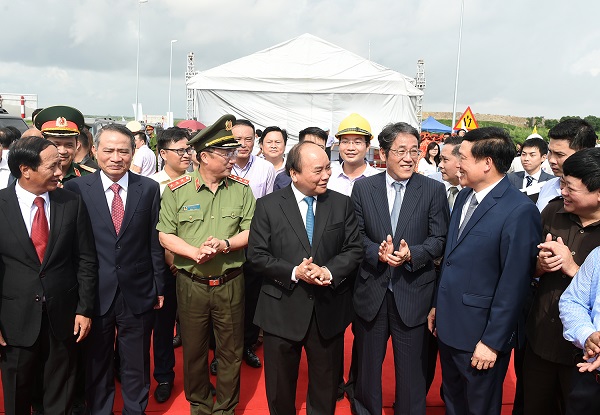 Thủ tướng dự lễ hoàn thành đoạn tuyến thuộc Dự án đường ô tô Tân Vũ - Lạch Huyện - Hình 1