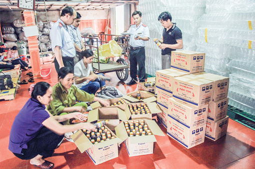 Thanh Hóa: Xử phạt cơ sở sản xuất mắm tôm vi phạm an toàn vệ sinh thực phẩm