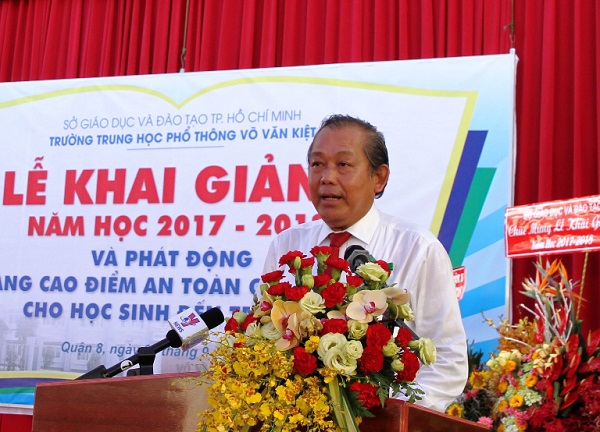 Phó Thủ tướng Trương Hòa Bình dự lễ khai giảng tại TP.Hồ Chí Minh - Hình 1