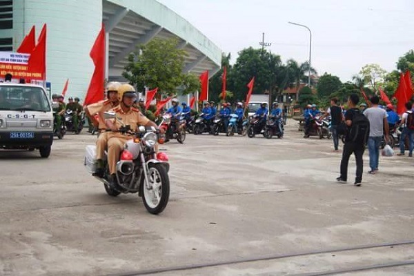 Hà Nội: CSGT Công an huyện Đan Phượng ra quân tuyên truyền pháp luật - Hình 3