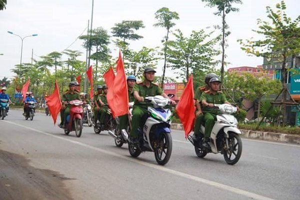 Hà Nội: CSGT Công an huyện Đan Phượng ra quân tuyên truyền pháp luật - Hình 4