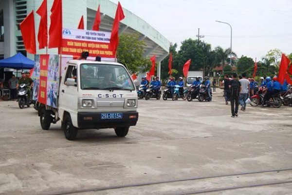 Hà Nội: CSGT Công an huyện Đan Phượng ra quân tuyên truyền pháp luật - Hình 6