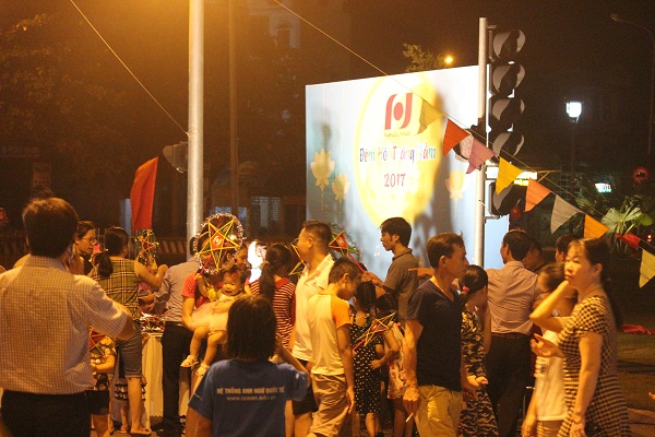 Hải Dương: Rộn ràng “Đêm hội trăng Rằm 2017” tại Khu đô thi Tân Phú Hưng - Hình 1