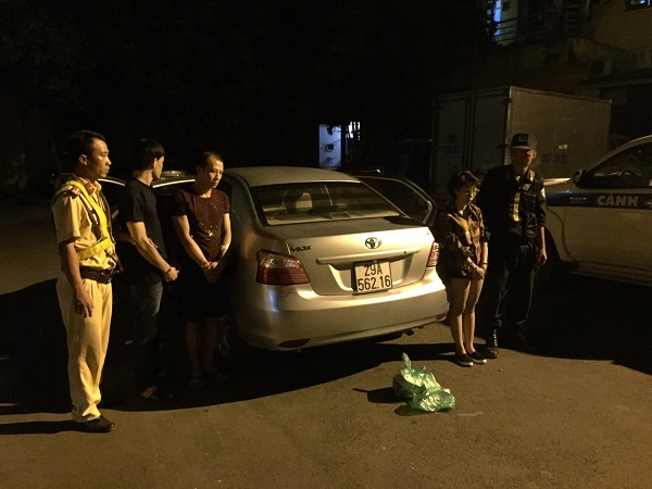 Bắc Giang: Bắt 3 đối tượng vận chuyển 1.252 viên ma túy tổng hợp