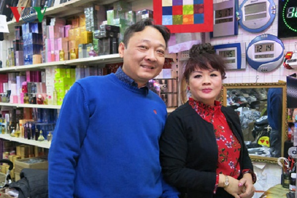 Ông chủ chợ Đồng Xuân Berlin tự hào là người Việt Nam - Hình 4