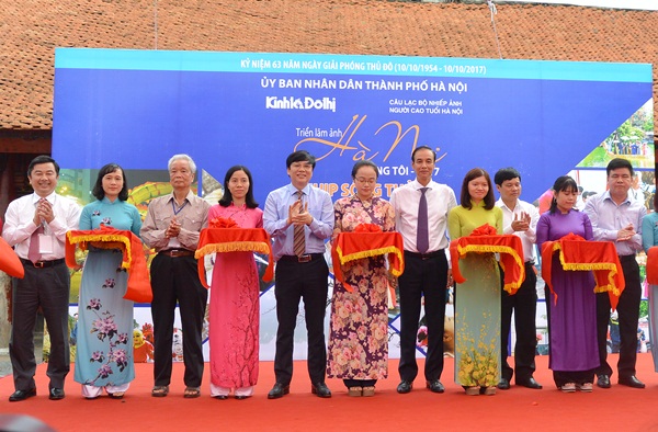 Triển lãm ảnh nhân ngày Giải phóng Thủ đô