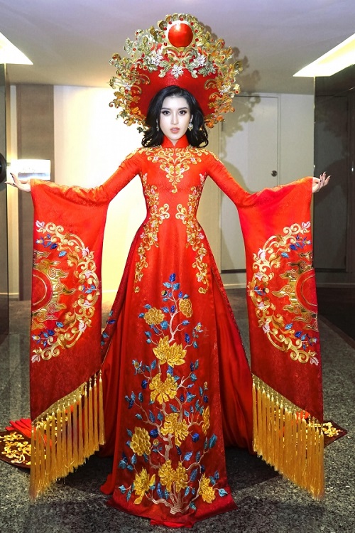Hé lộ trang phục dân tộc “khủng” nặng gần 40kg của Huyền My tại Miss Grand International 2017 - Hình 1