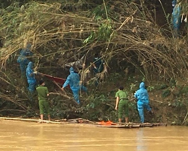 Thanh Hóa: Phát hiện thi thể nghi là cán bộ đồn biên phòng bị lũ cuốn trôi