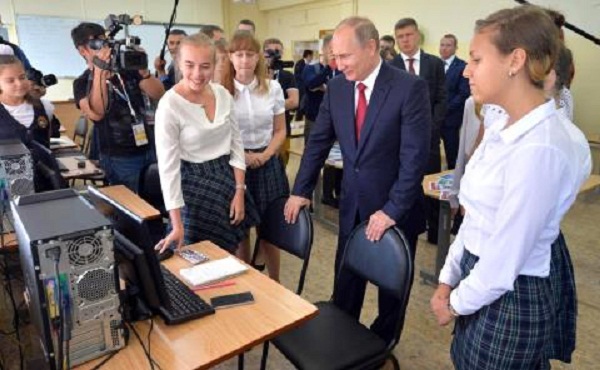 Báo Mỹ ca ngợi tài năng và công lao Tổng thống Putin - Hình 3
