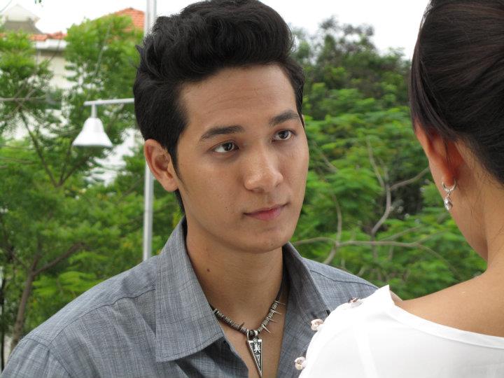 Phim Hồ Sơ Lửa: Từ 300 tỷ cho đến nợ nần tai tiếng