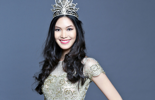 Sau 9 năm đăng quang, Thùy Dung lần đầu chinh chiến tại đấu trường sắc đẹp thế giới