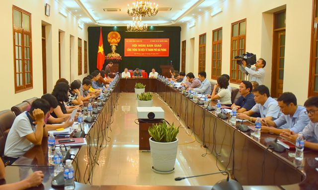 Hải Phòng: Tổ chức bàn giao Cổng thông tin điện tử