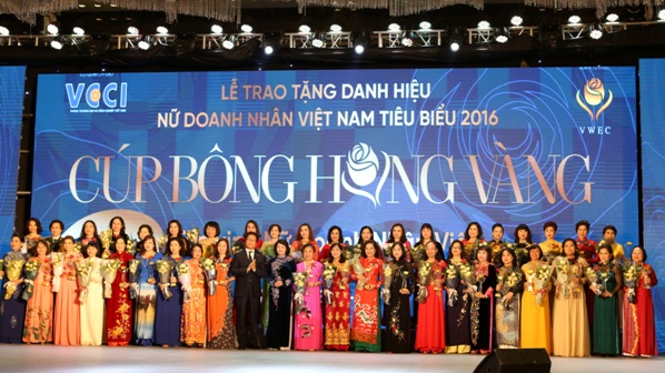 Cúp Bông hồng Vàng tôn vinh 100 nữ doanh nhân Việt Nam tiêu biểu - Hình 2