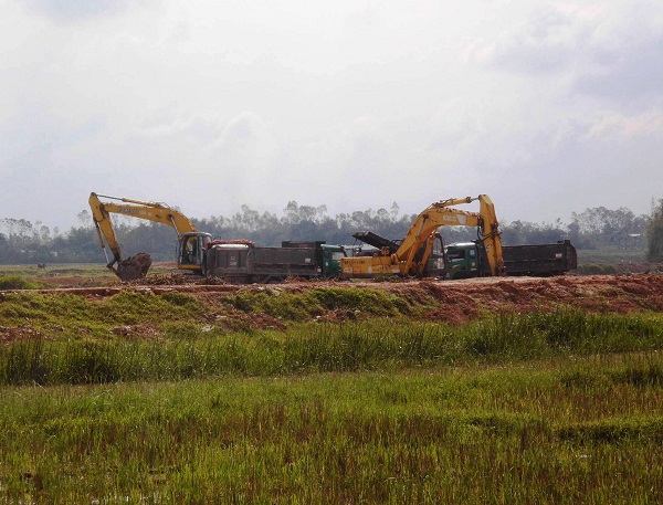 DN lợi dụng DA bán đất trái phép (Hà Tĩnh): Bí thư xã nói “vận dụng linh hoạt”?