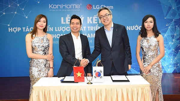 LG Chem - Korihome: Không đơn giản chỉ là một cái bắt tay