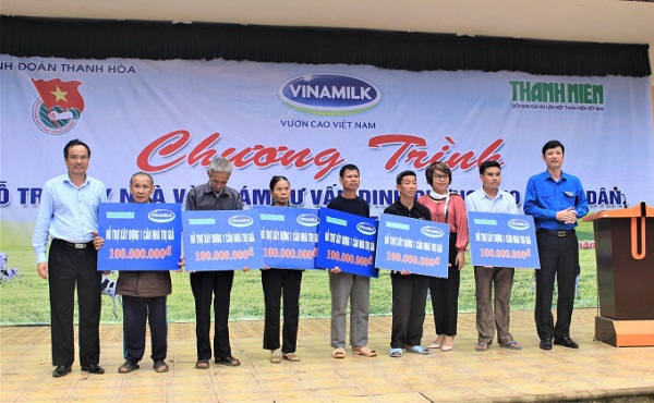 Vinamilk hỗ trợ 3 tỷ đồng cho người dân vùng lũ 3 tỉnh Yên Bái, Hòa Bình và Thanh Hóa - Hình 3