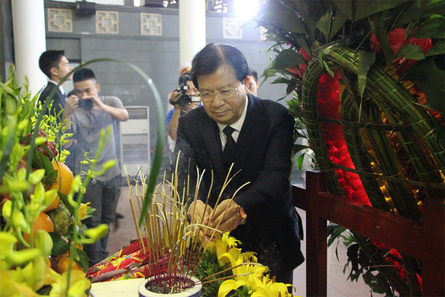 Chùm ảnh: Phó Thủ tướng đến viếng cụ Hoàng Thị Minh Hồ - Hình 5