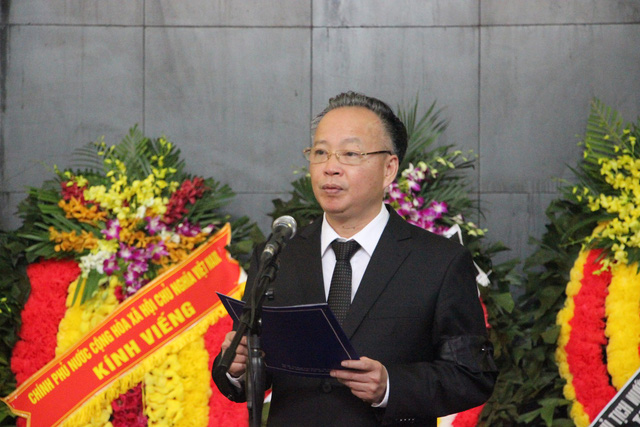 Chùm ảnh: Phó Thủ tướng đến viếng cụ Hoàng Thị Minh Hồ - Hình 11