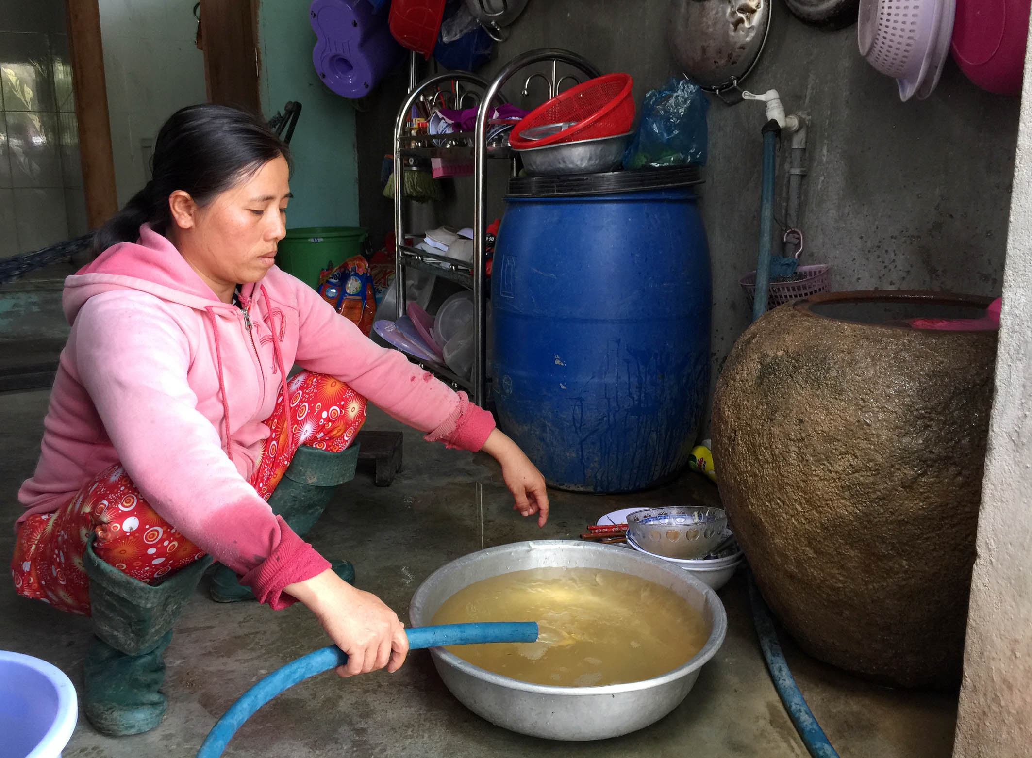 Thị trấn Lục Nam (Bắc Giang): Người dân đang sử dụng nguồn nước bẩn - Hình 1