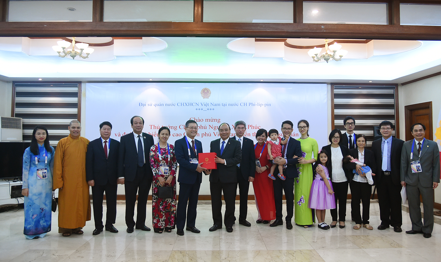Thủ tướng Nguyễn Xuân Phúc kết thúc chuyến tham dự ASEAN-31 - Hình 5