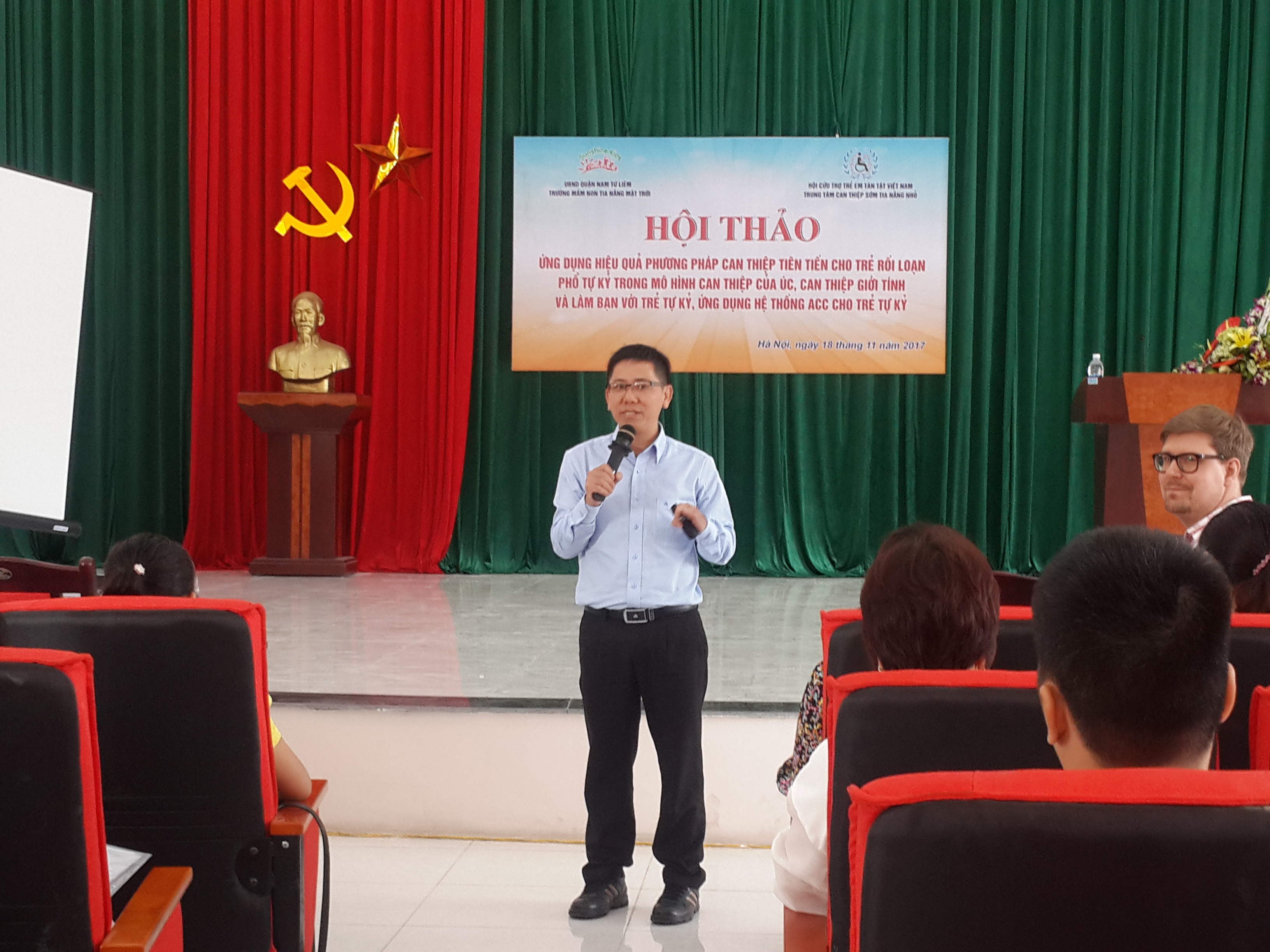 Hội thảo về các phương pháp can thiệp tiên tiến cho trẻ tự kỷ