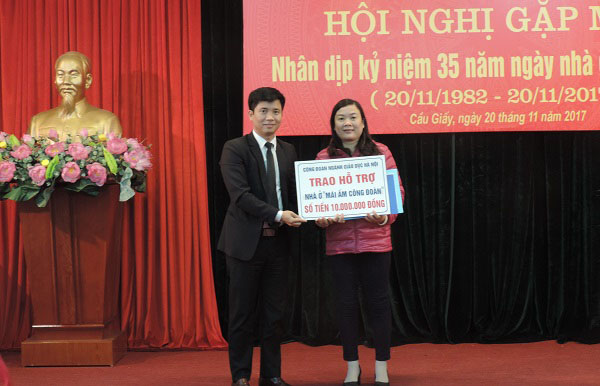 Quận Cầu Giấy (Hà Nội): Kỷ niệm 35 năm ngày Nhà giáo Việt Nam - Hình 7