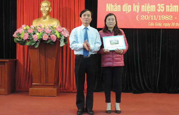 Quận Cầu Giấy (Hà Nội): Kỷ niệm 35 năm ngày Nhà giáo Việt Nam - Hình 6