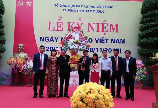 Vĩnh Phúc: Trường THPT Tam Dương 1 Kỷ niệm ngày Nhà giáo Việt Nam 20/11 - Hình 1