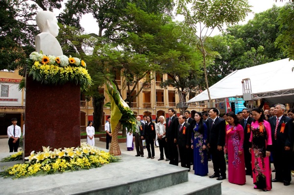 Vĩnh Phúc: Trường THPT Trần Phú Kỷ niệm 70 năm thành lập trường - Hình 1