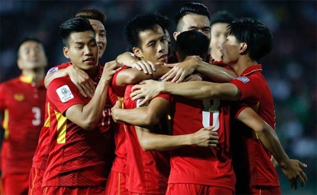 BXH FIFA tháng 11: ĐT Việt Nam tụt hạng, Top đầu biến động - Hình 1