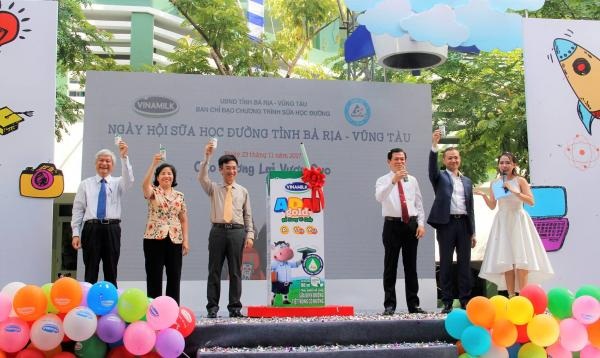 10 năm tiên phong - đồng hành cùng Chương trình 'Sữa học đường' vì một Việt Nam vươn cao - Hình 1