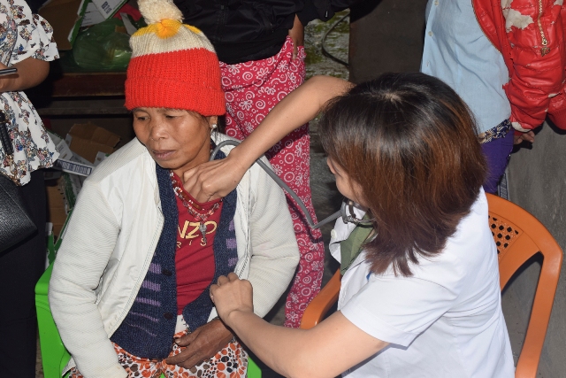 Thừa Thiên Huế: Bệnh viện 199 khám bệnh và cấp phát thuốc miễn phí tại A Lưới - Hình 2