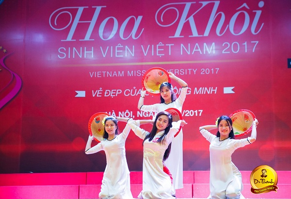 Vòng bán kết Hoa khôi Sinh viên: Thí sinh khoe vẻ đẹp tươi tắn trong tà áo dài - Hình 3