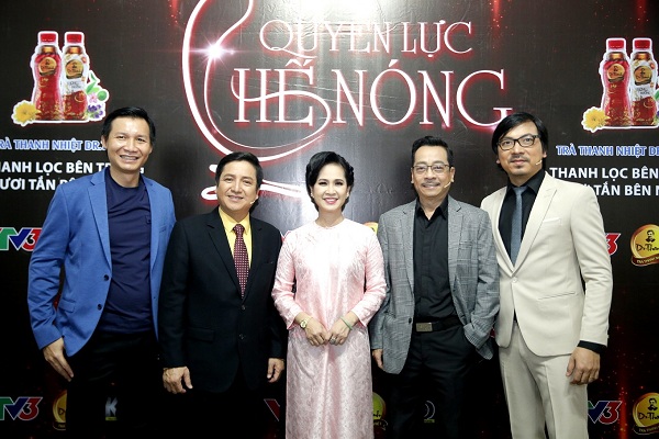 Trần Uyên Phương lần đầu tiên đóng vai “người đẹp ca hát” trong gameshow Quyền lực ghế nóng - Hình 2