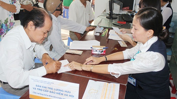 Thay đổi cách tính lương hưu từ 1/1/2018: Nhiều người xin nghỉ hưu non