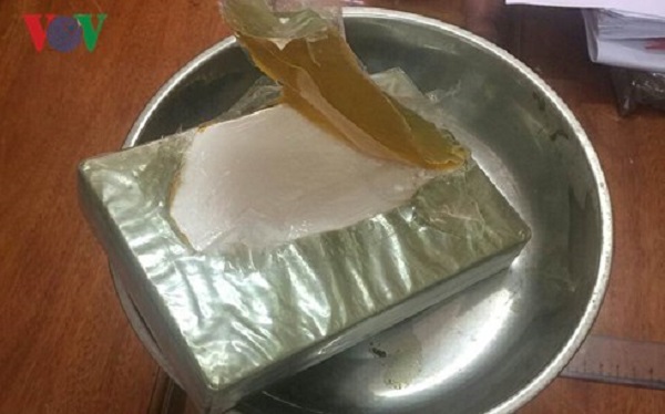 Nghệ An: Bắt đối tượng vận chuyển 1 bánh heroin