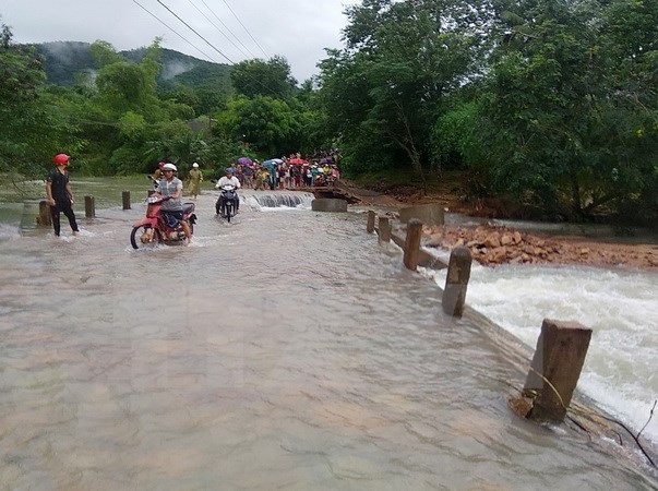 Cảnh báo nhiều khu vực có nguy cơ ngập lụt ở Trung Bộ - Hình 1