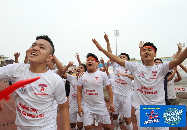 Trận chung kết hấp dẫn của Giải bóng đá học sinh Hà Nội tranh Cup Number 1 Active lần thứ 17 - Hình 4