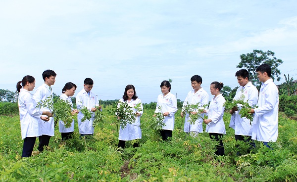 Học trò xuất sắc đã làm rạng danh trường dược