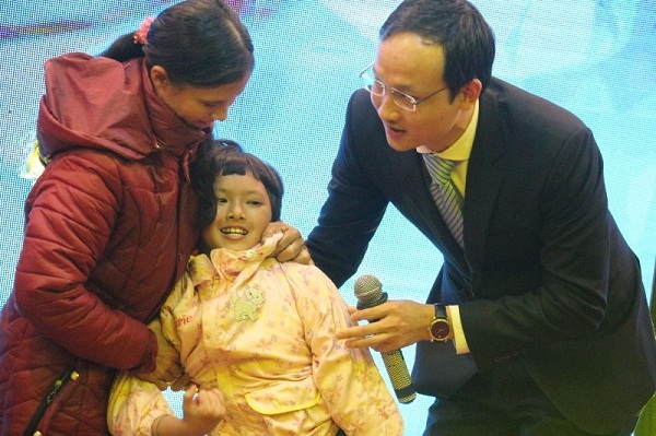 Ra mắt Quỹ phẫu thuật bệnh nhân nghèo ở Hà Tĩnh - Hình 3
