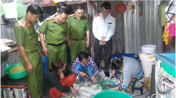 Cà Mau: Xử phạt 85 triệu đồng đối với hành vi bơm tạp chất vào tôm