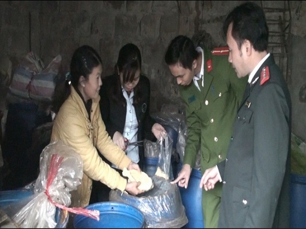 Hơn 2 tấn măng và giá đỗ không đảm bảo vệ sinh ATTP bị phát hiện