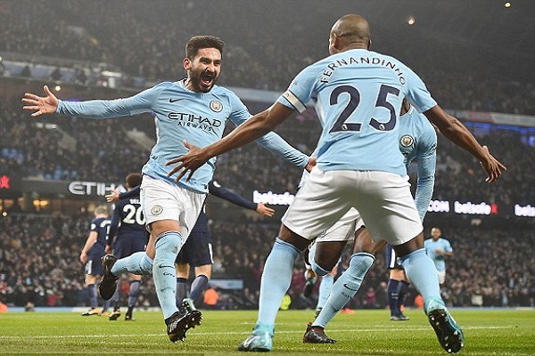 Sau vòng 18 Premier League: Ai cản nổi Man City?