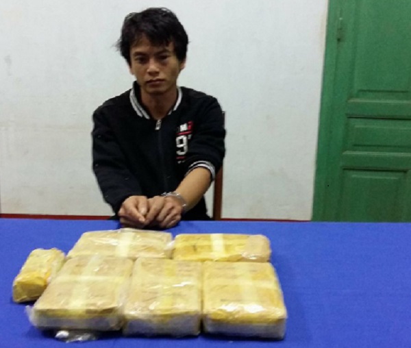 Quảng Bình: Bắt giữ 1 đối tượng người Lào vận chuyển trái phép ma túy tổng hợp - Hình 1