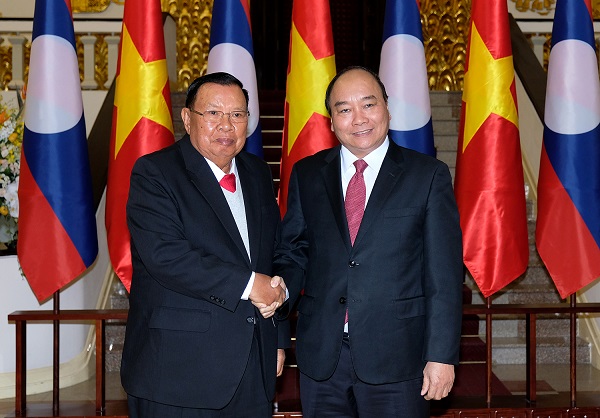 Thủ tướng hội kiến Tổng bí thư, Chủ tịch nước Lào - Hình 1