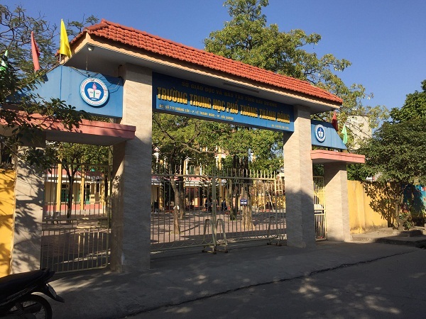 Hải Dương: Học sinh Trường THPT Thành Đông bị đâm khi tan trường - Hình 1