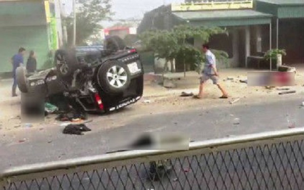 Thanh Hóa: Ô tô đâm xe máy trên Quốc lộ 1A, 4 người thương vong - Hình 1